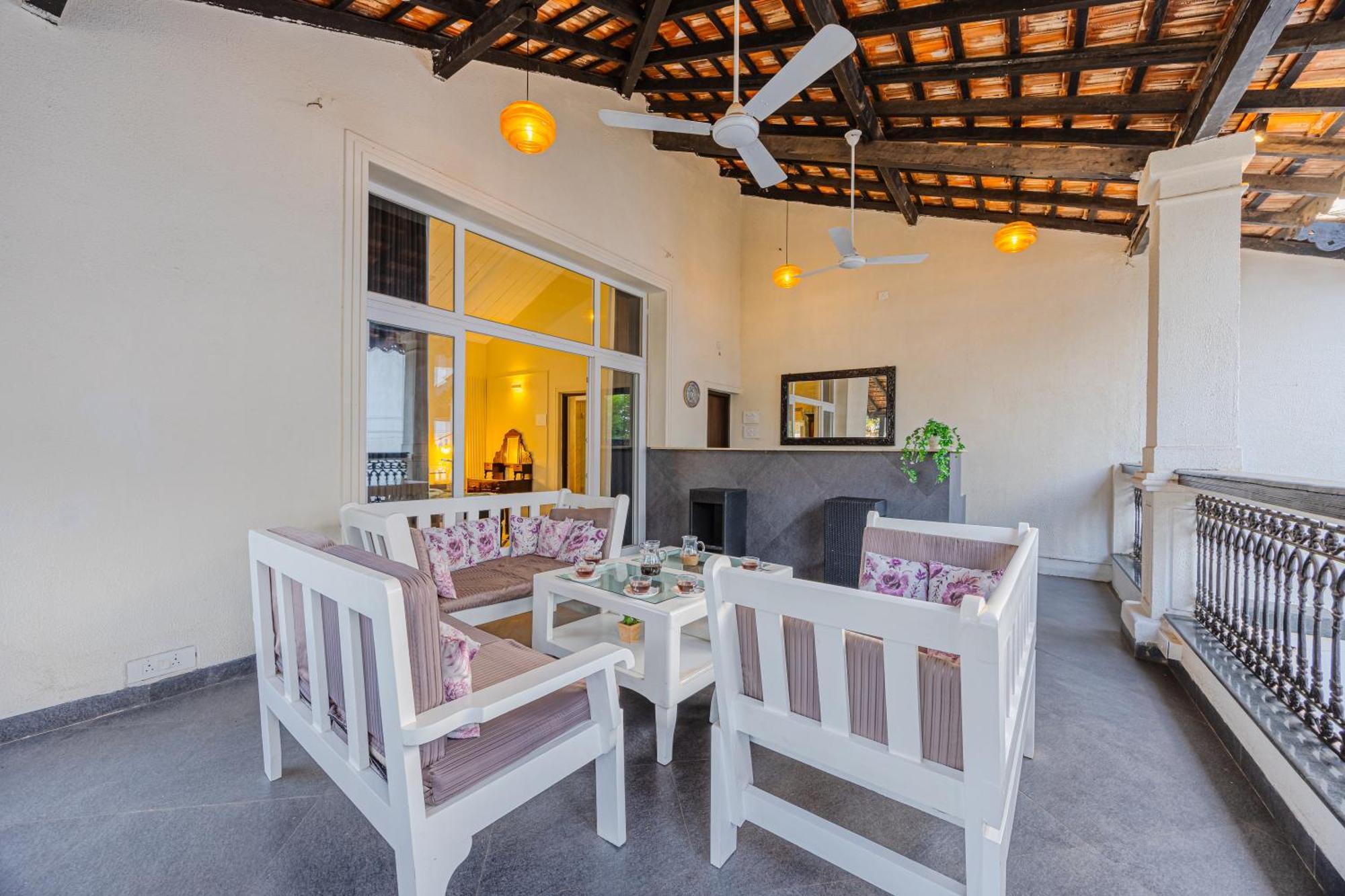 Elivaas 4 Bhk Villa Near Beach With Private Pool & Bar - Casa Boa Vida Candolim Exterior foto